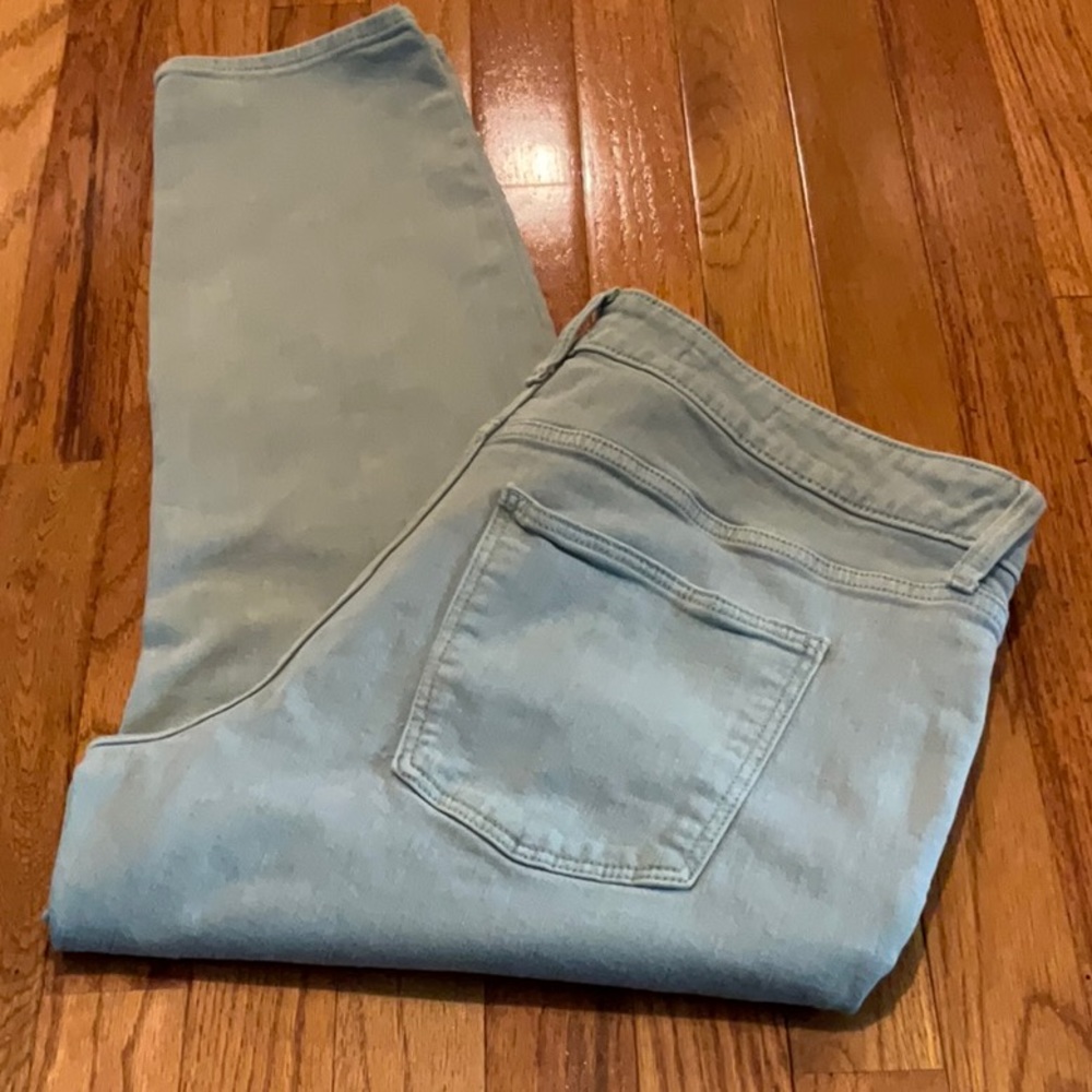 Universal Thread~Pale Green Jeans~💚